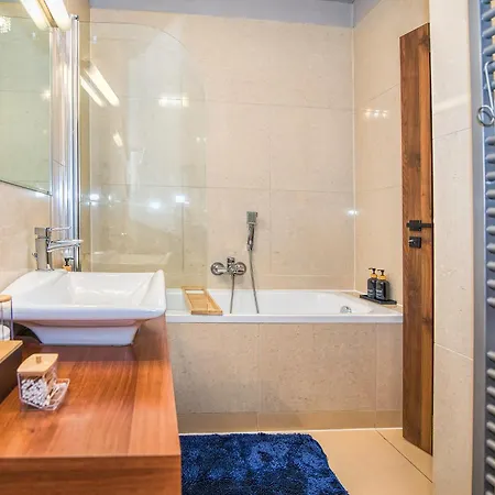 Pod Tatrami K 107 Vel'ka Lomnica